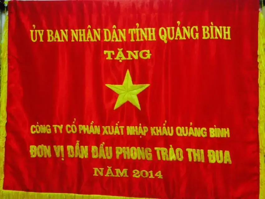 Cờ đơn vị dẫn đầu phong trào thi đua