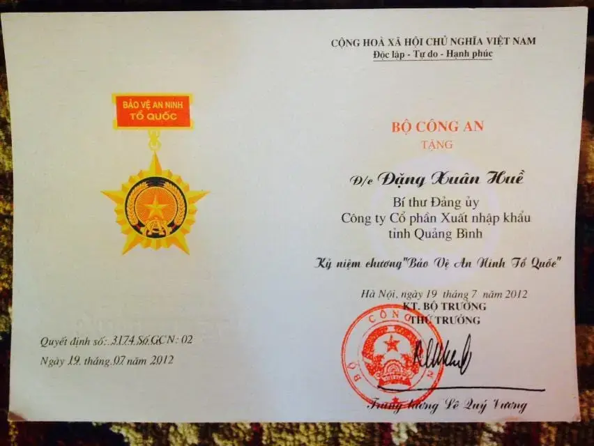 Kỷ niệm chương Bảo vệ An ninh Tổ quốc